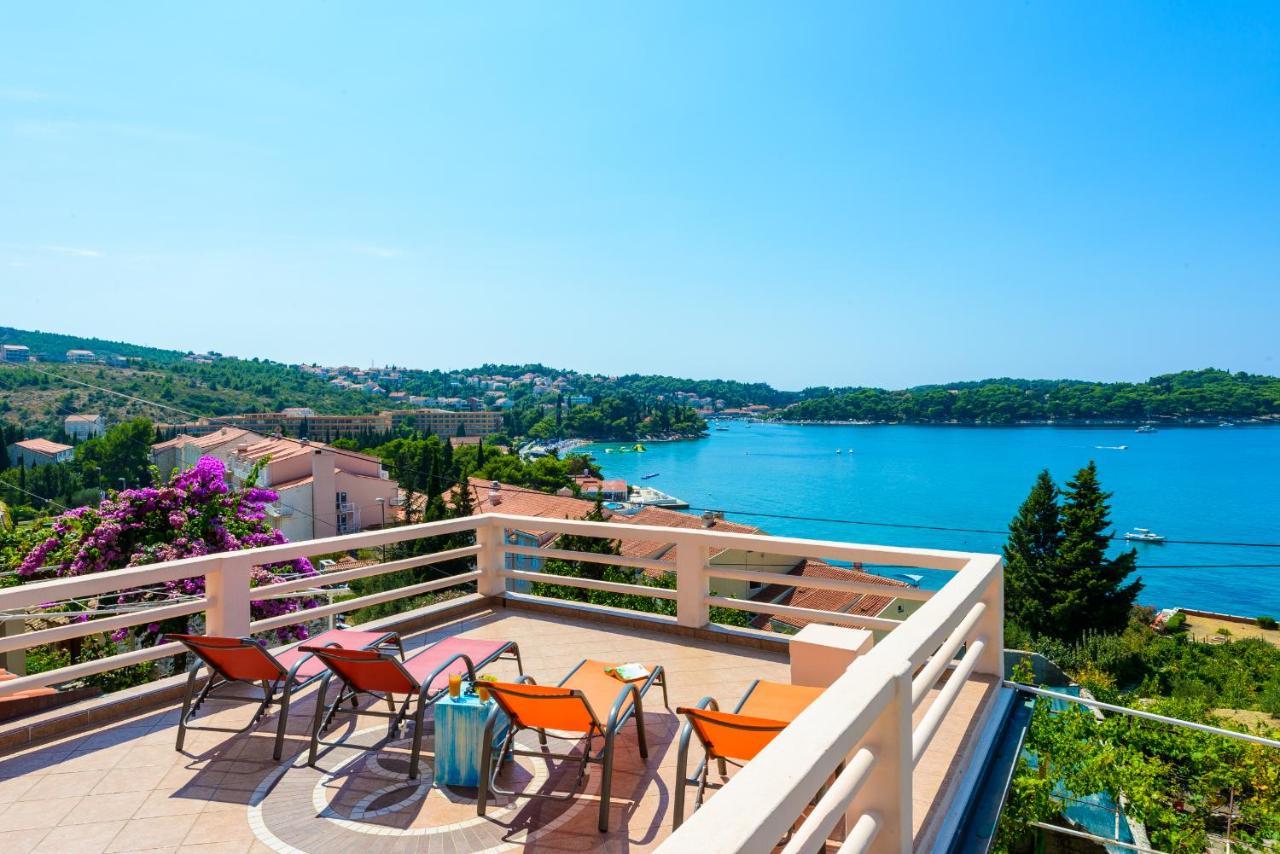Seaside Eli Apartman *